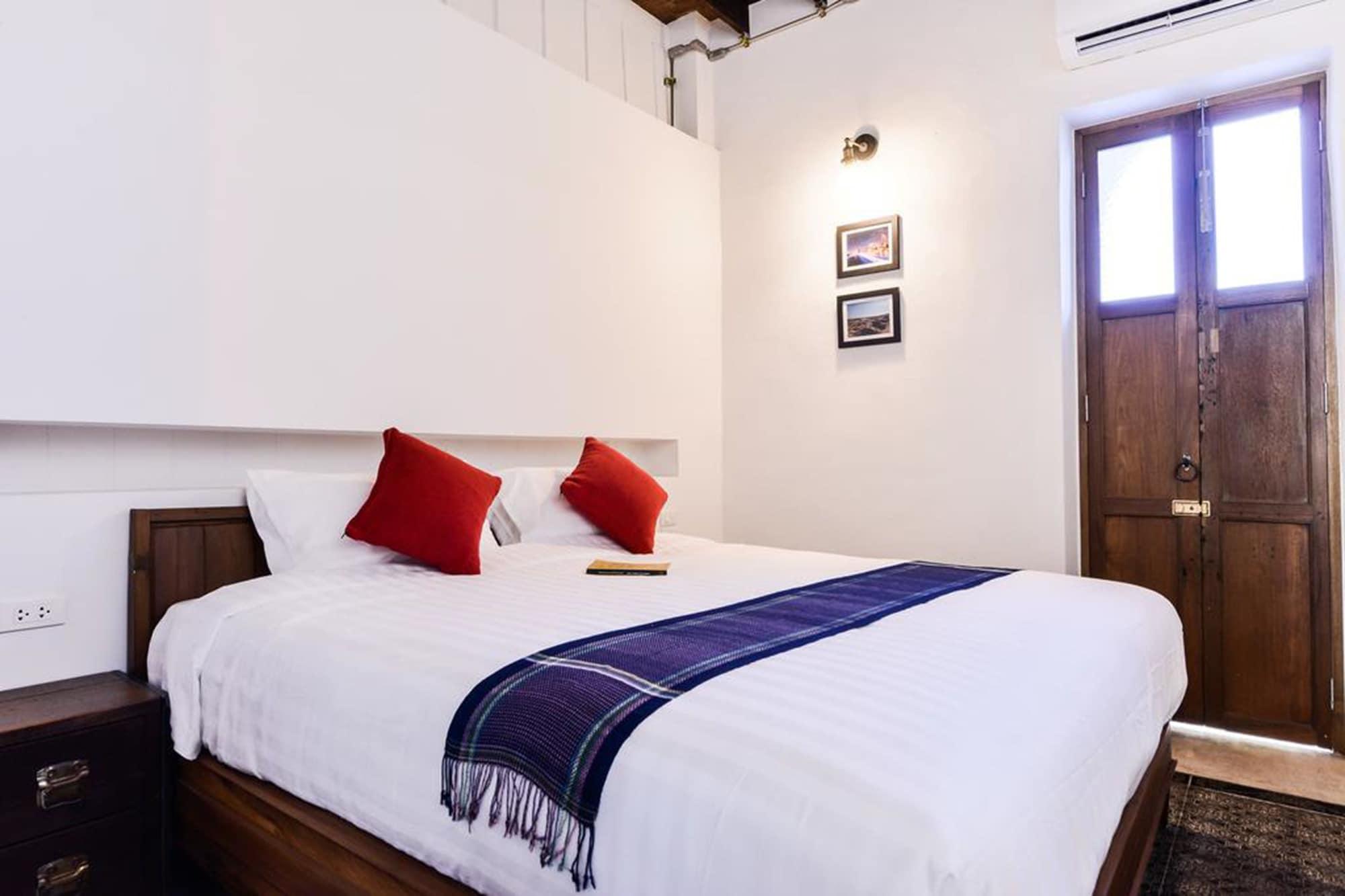 Neighbor Phuthon Bed & Breakfast