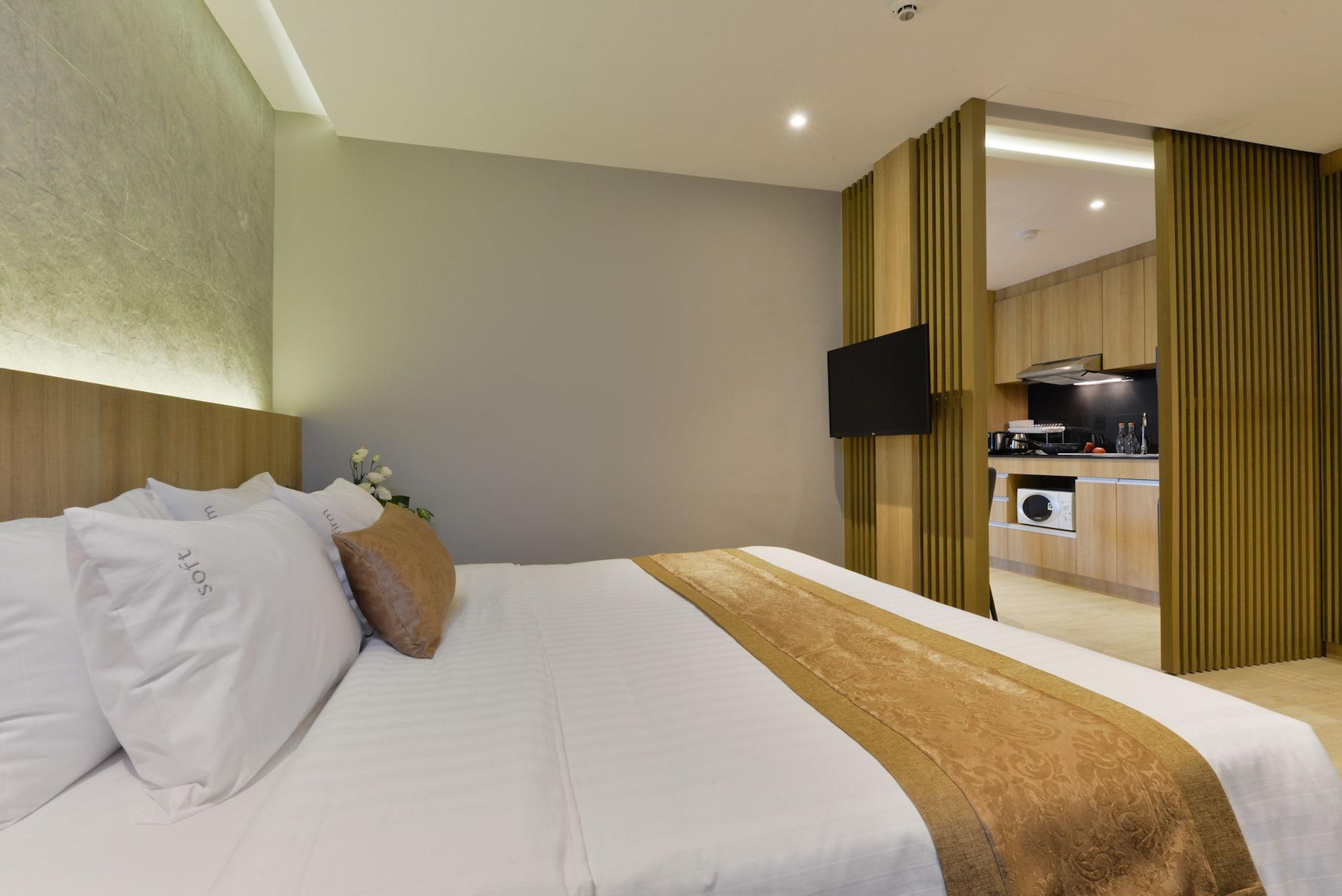 Hotel Aspira Tropical Thong Lor Bangkok