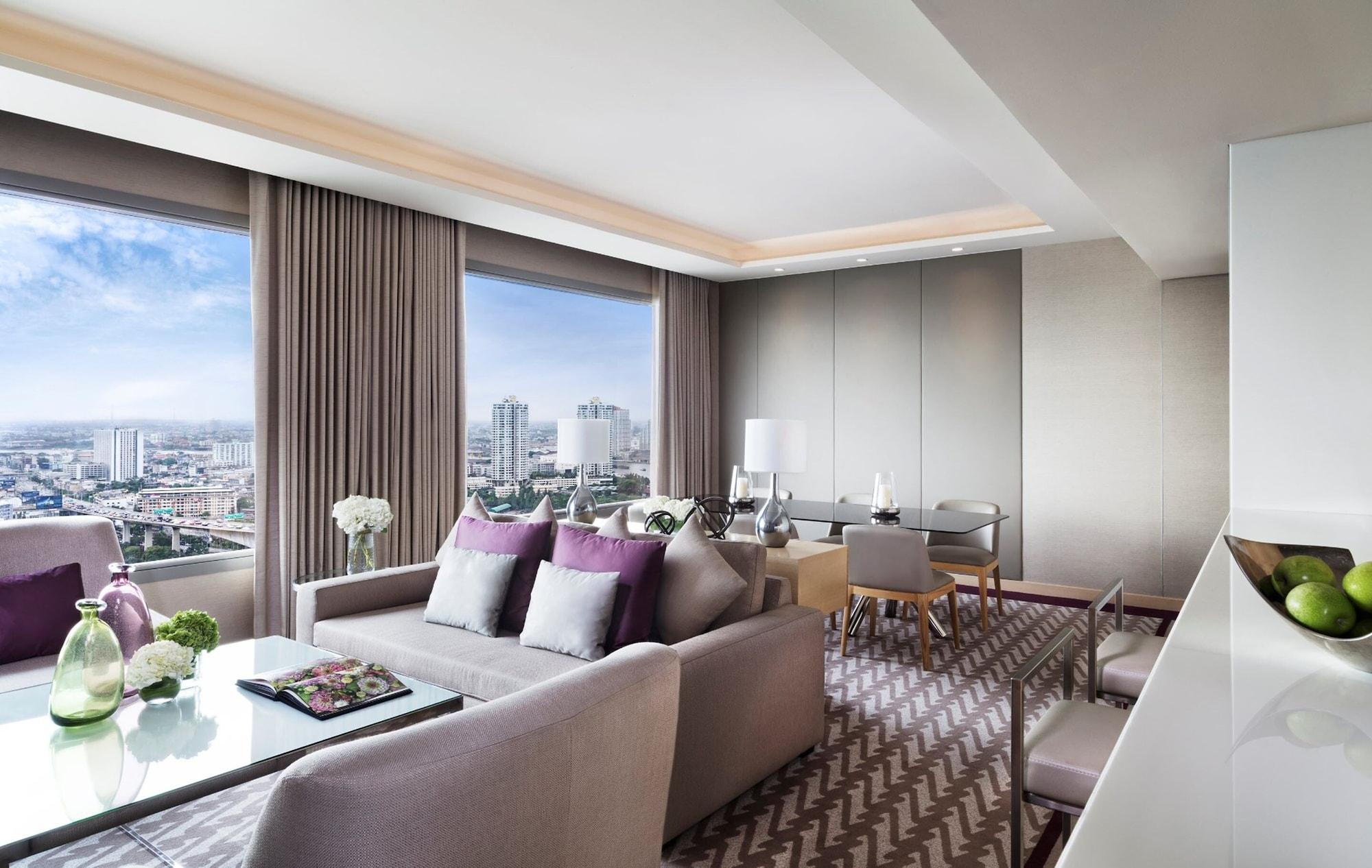 Avani Riverside Hotel
