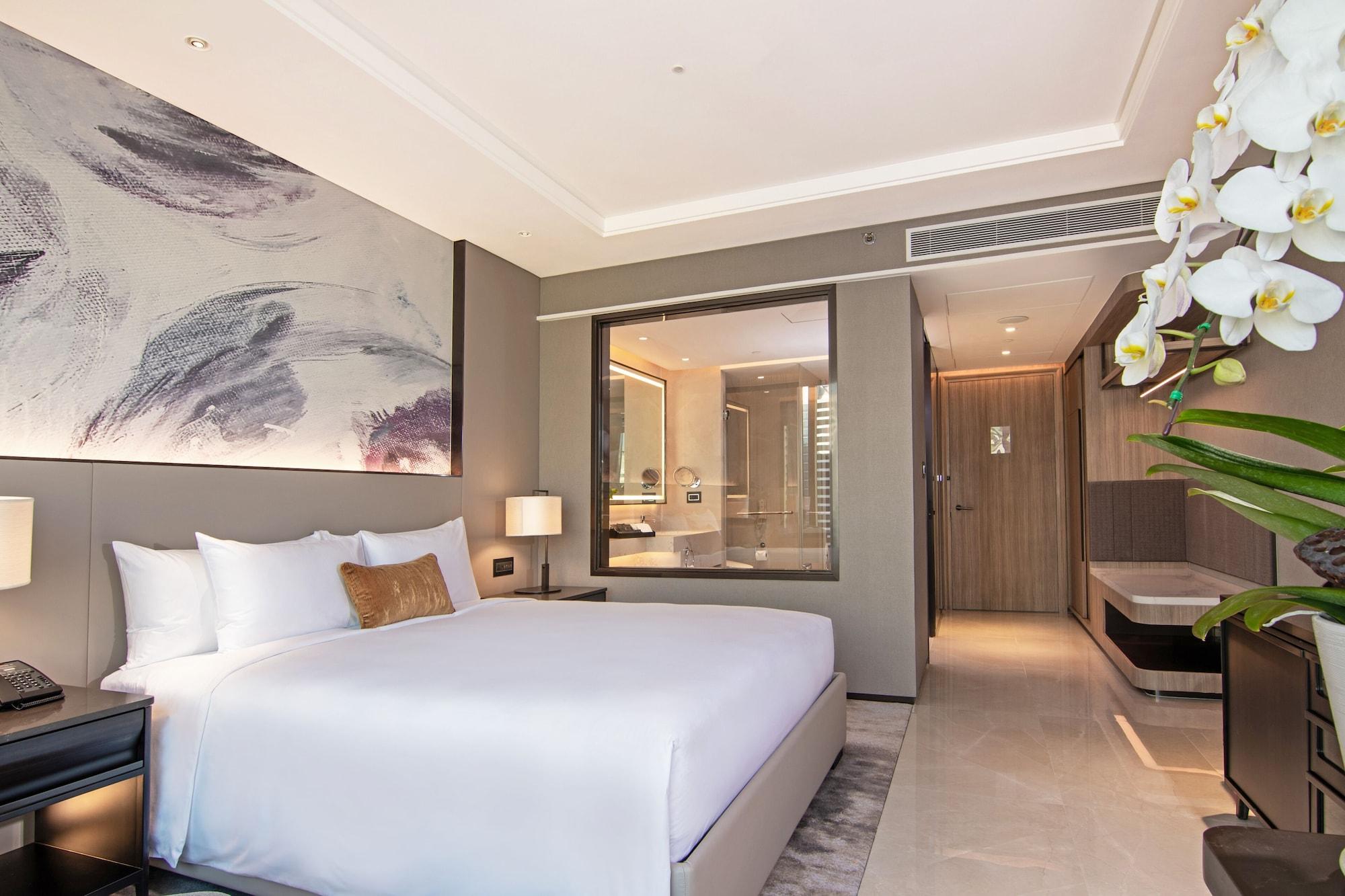 Carlton Sukhumvit Hotel 5*