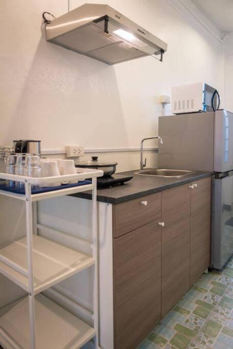 T4 Two Bedrooms Full Kitchen/1 Min To Bts Apartemen *
