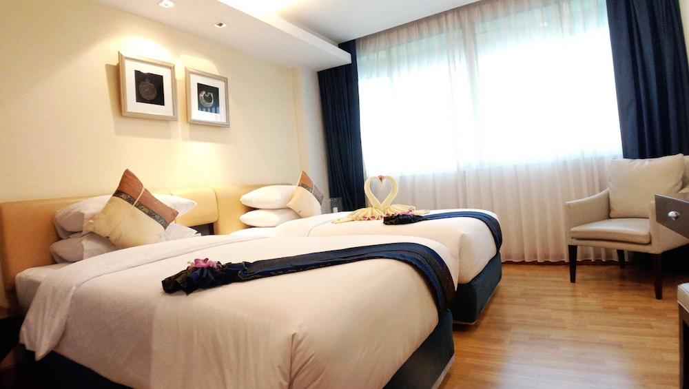 Hotel Centre - Sha Extra Plus 4*