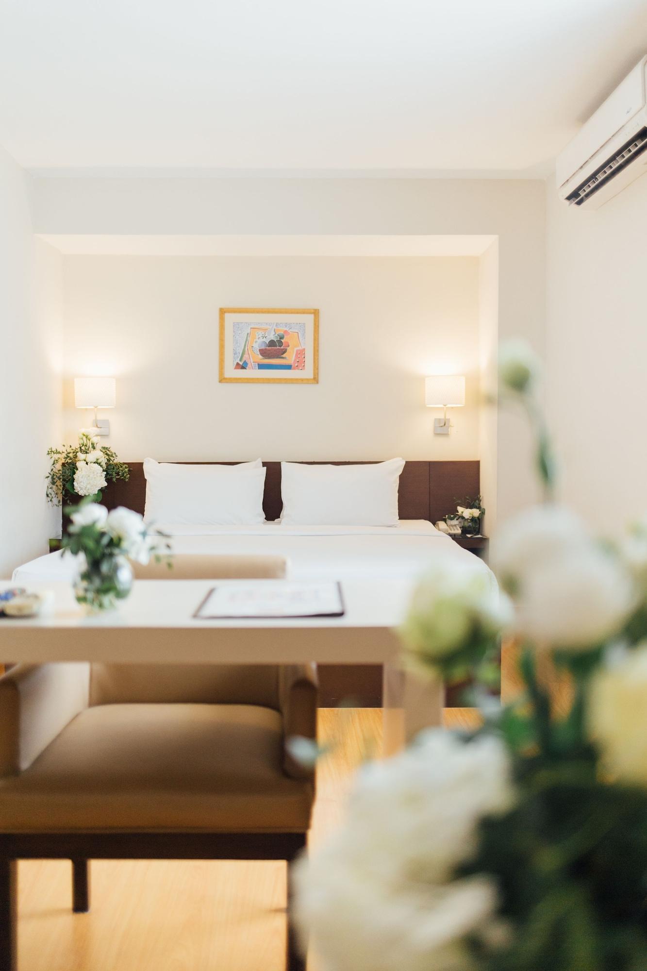 Seasons Siam Hotel