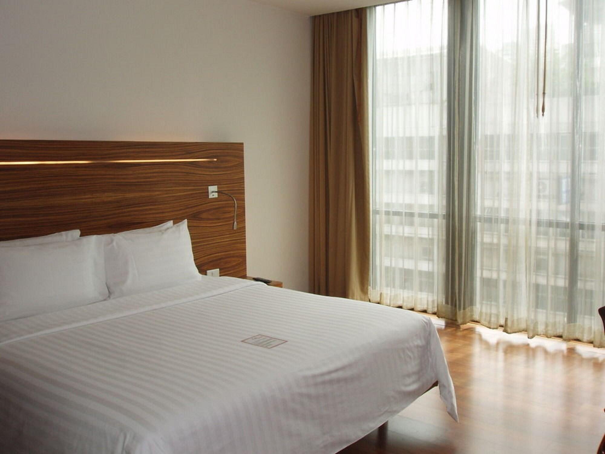 Sacha's Uno Sha Hotel