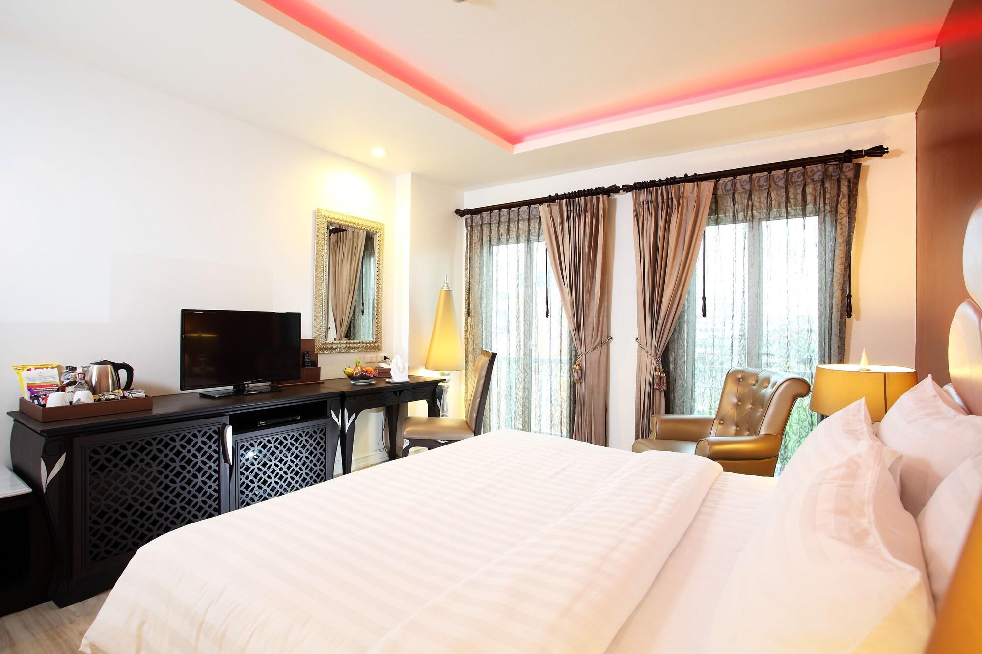 Hotel Chillax