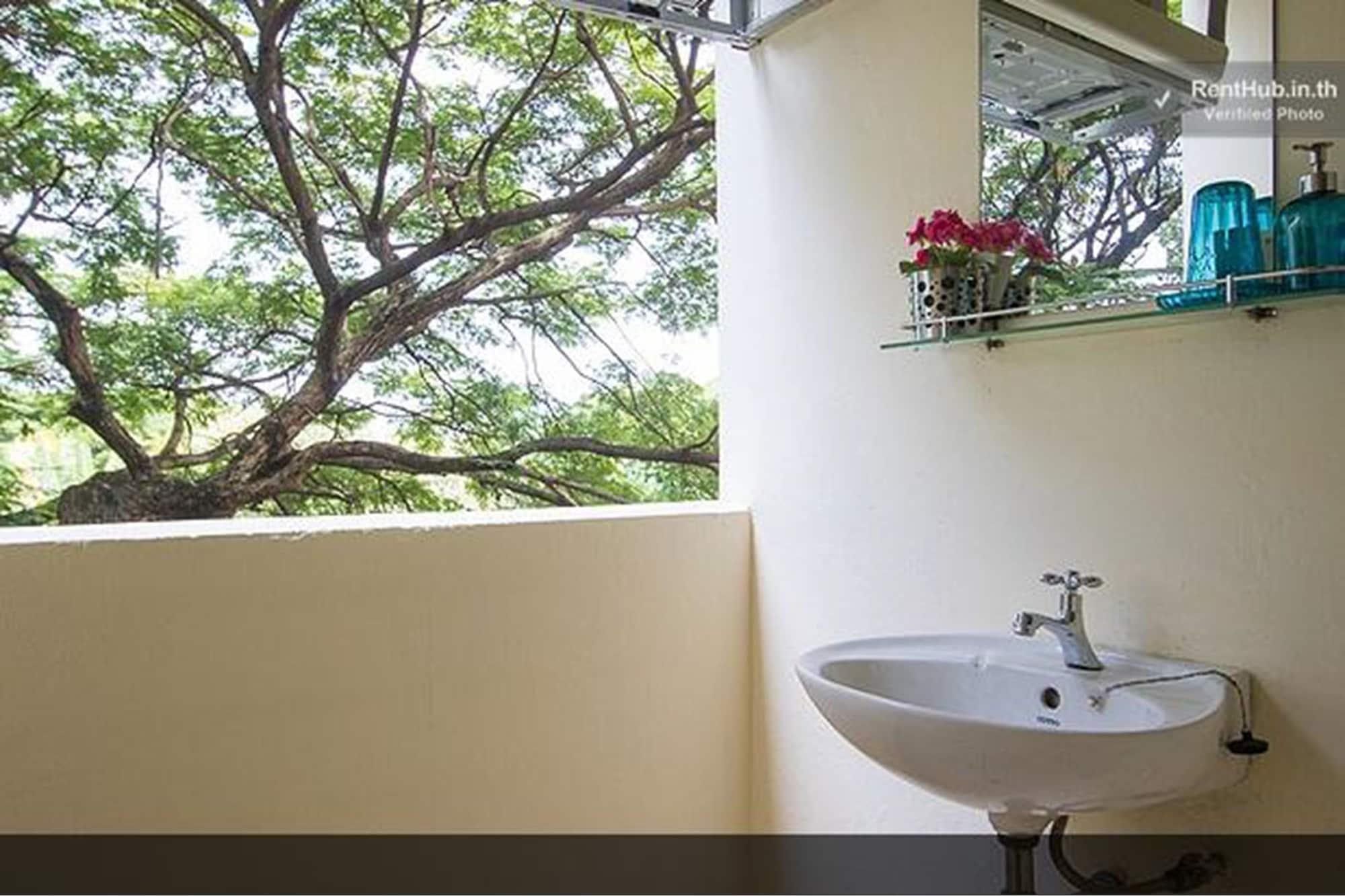 Homeplace Aparthotel Bangkok