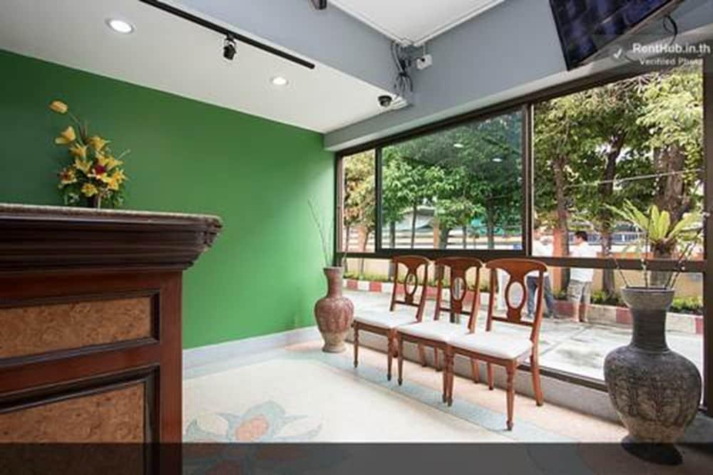 Homeplace Aparthotel