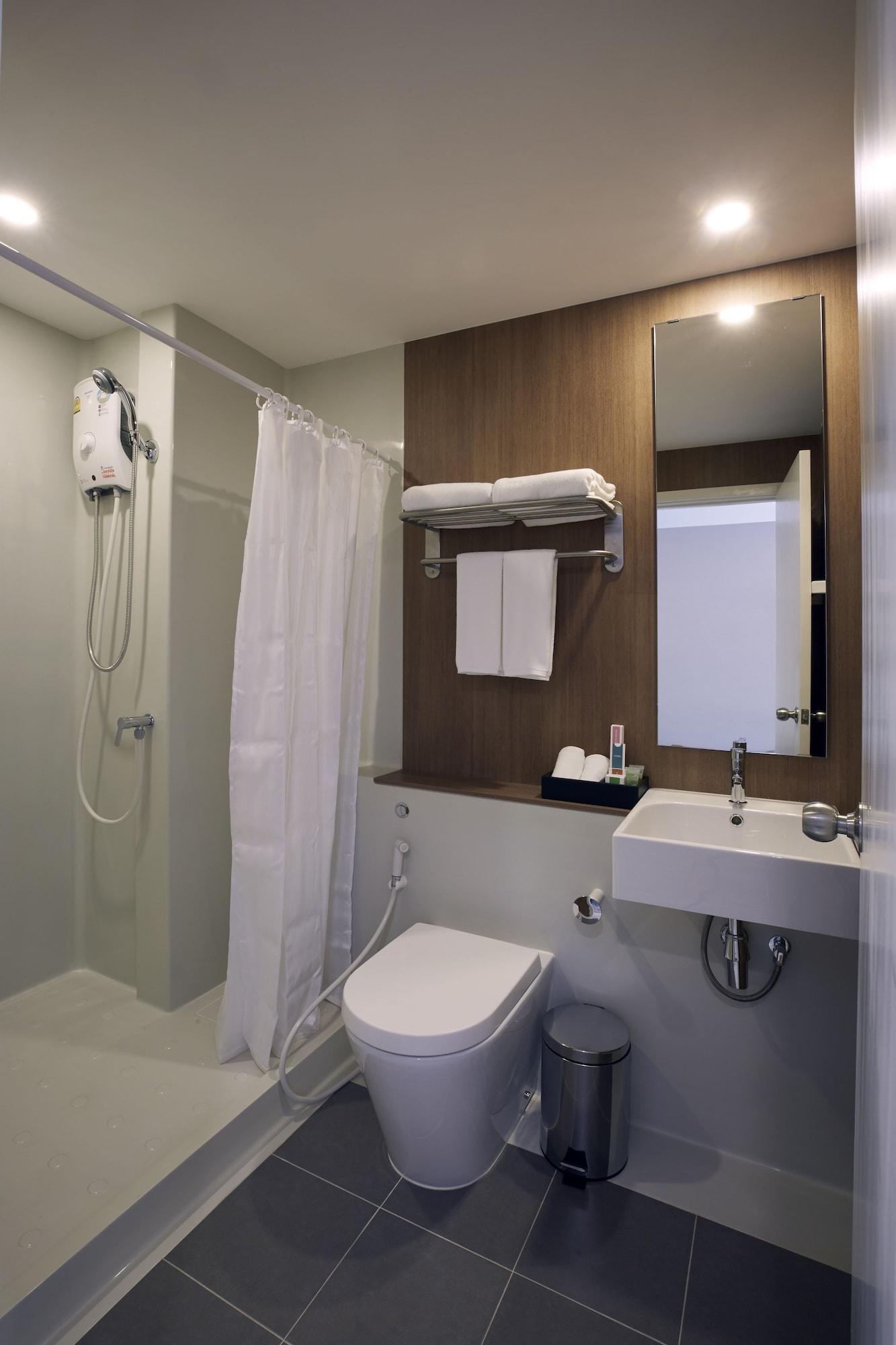 Hotel Blossom Sathorn By Tvc 3*