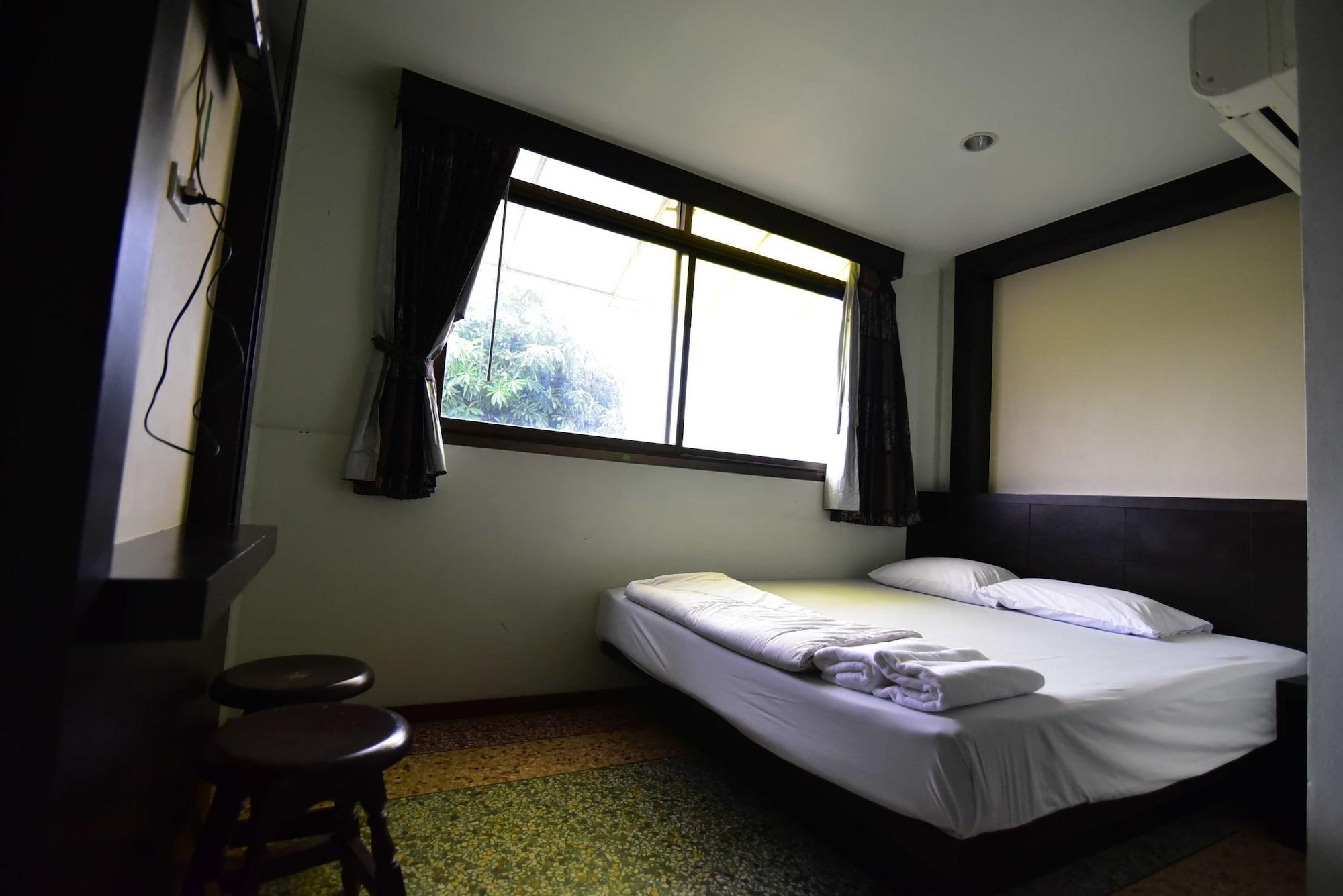 Thara House 2* Bangkok