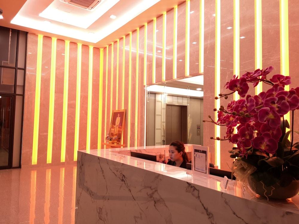 O2 Luxury 4* Bangkok