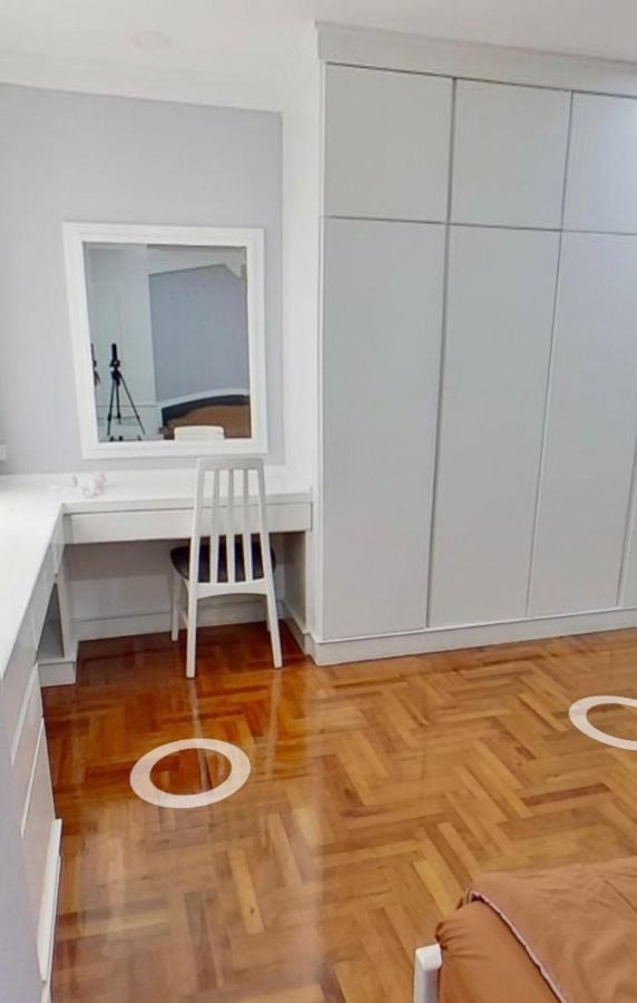 49 Suites Apartemen