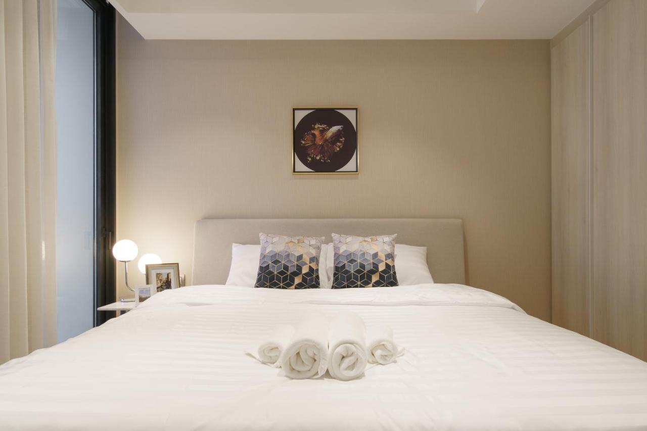 Sukhumvit 11#luxury#pool#gym#bts Nana&mrt Sukhumvit#1br#max2ppl * Bangkok