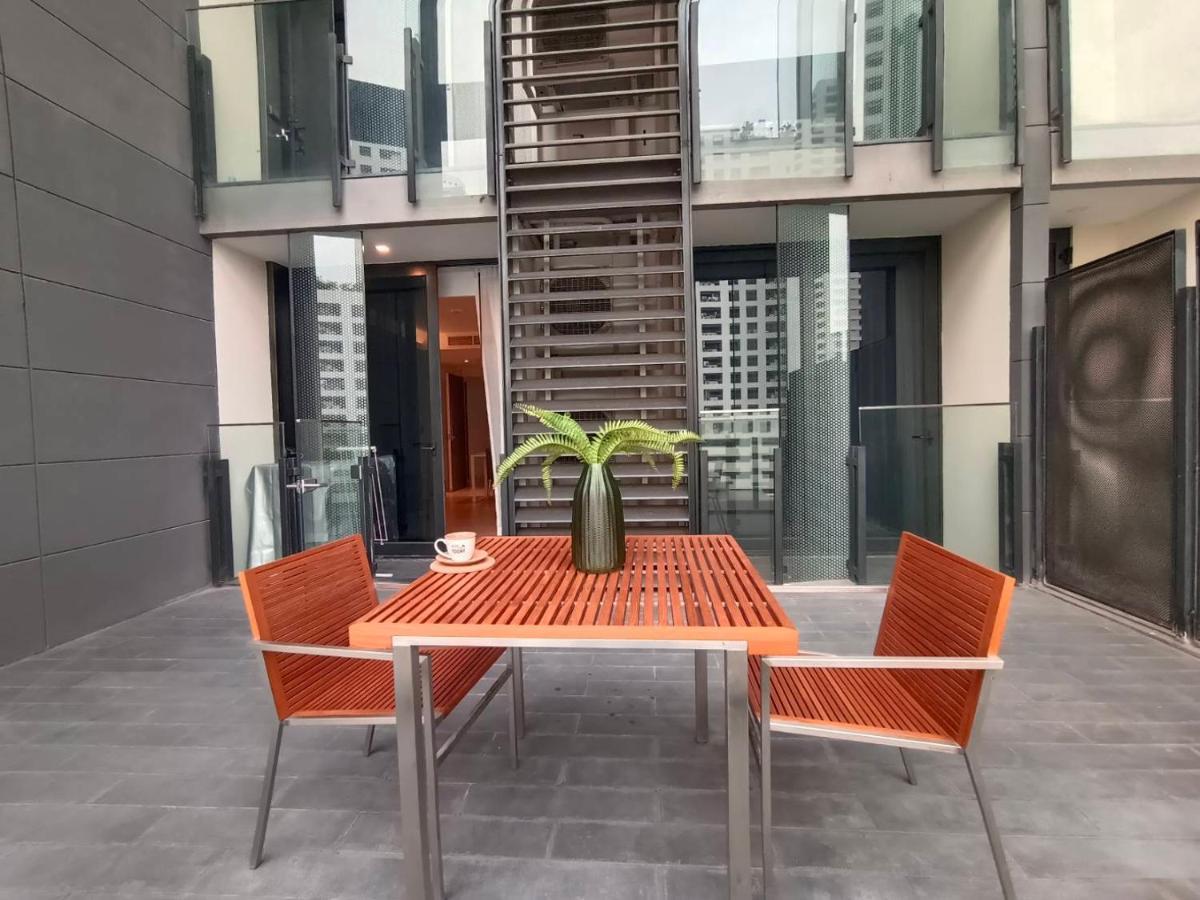 Sukhumvit 11#luxury#pool#gym#bts Nana&mrt Sukhumvit#1br#max2ppl Apartment *