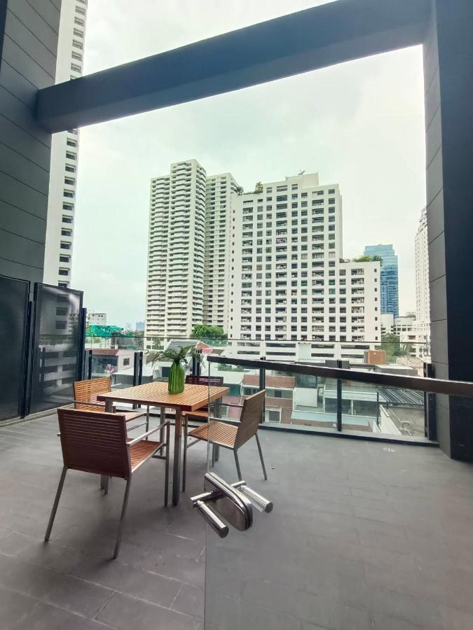 Apartment Sukhumvit 11#luxury#pool#gym#bts Nana&mrt Sukhumvit#1br#max2ppl *