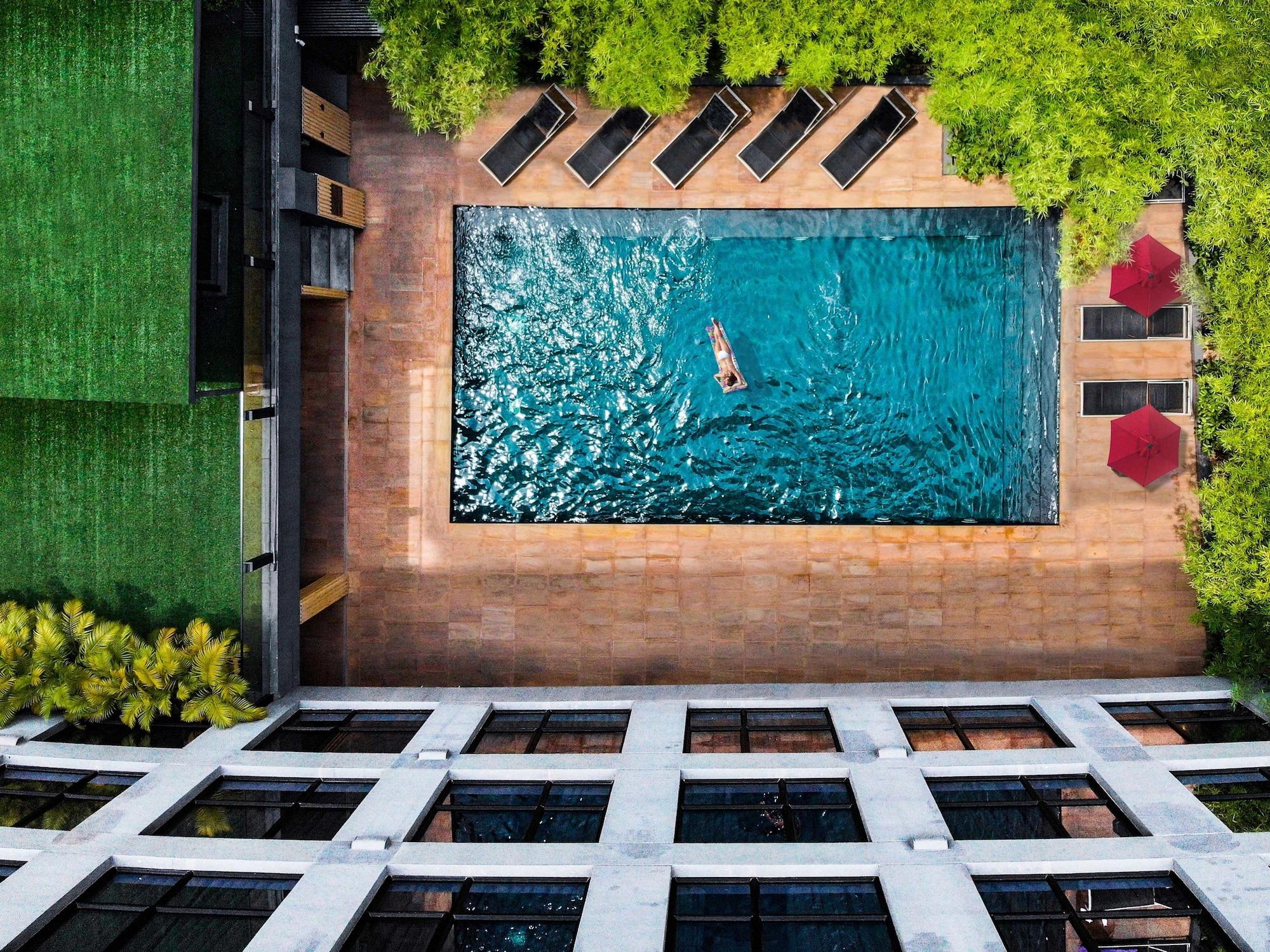 Galleria 12 Sukhumvit By Compass Hospitality Bangkok