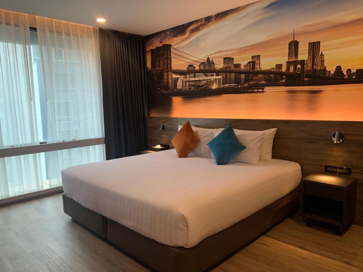 Hotel Manhattan 4*