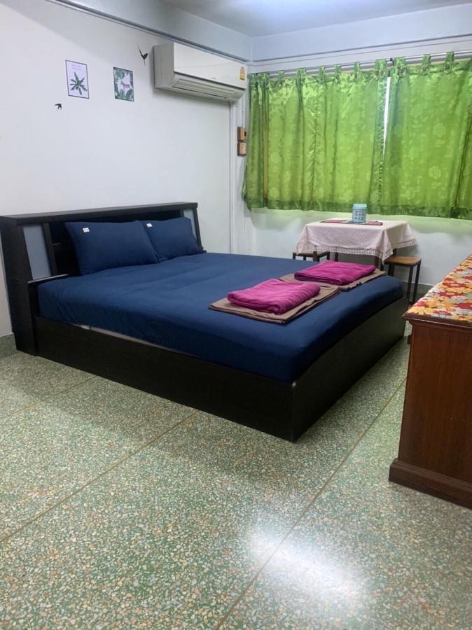Ying Hostel *
