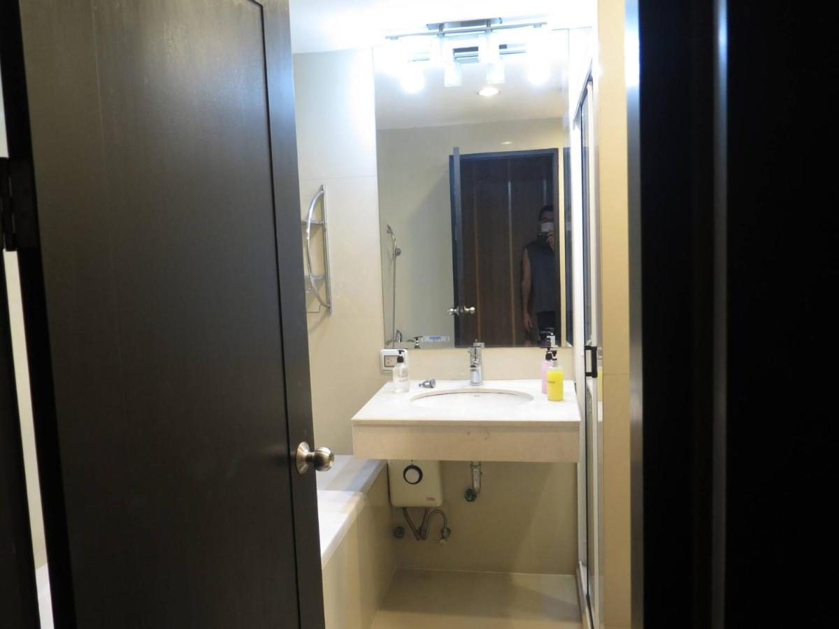 Apartment 7c-2 Bedrooms3baths In Downtown Near Mrtbtsboat Station Bangkok