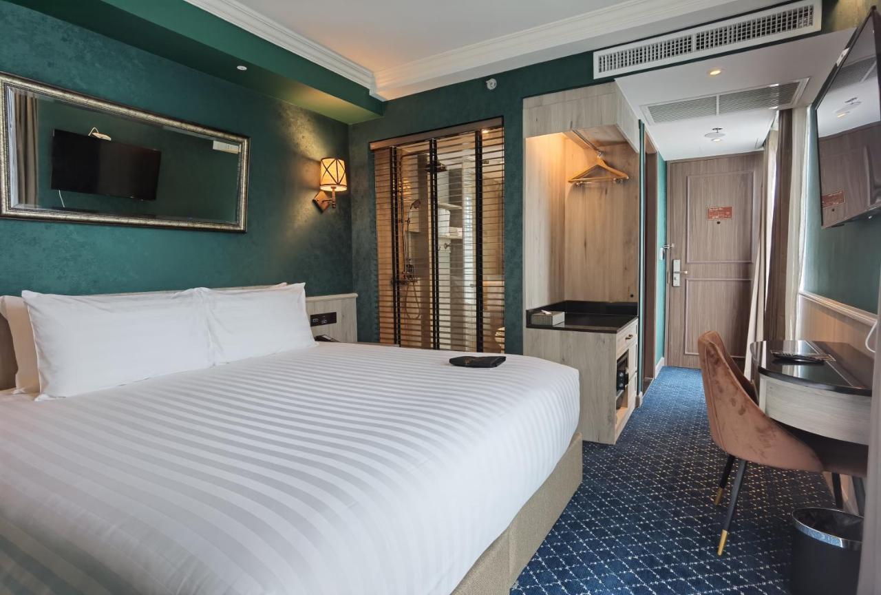 Hotel The Coach Sukhumvit - Asok Bts 4*