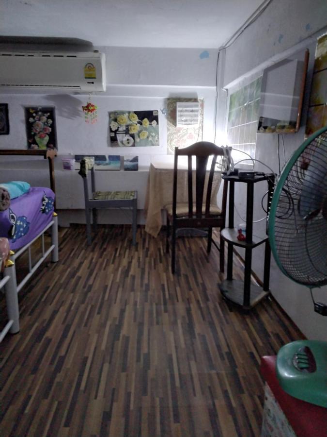 Danee Hostel Bangkok