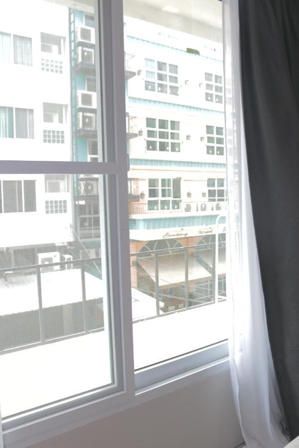 Nato House Ekkamai -bts Ekkamai With Balcony Apartment Bangkok