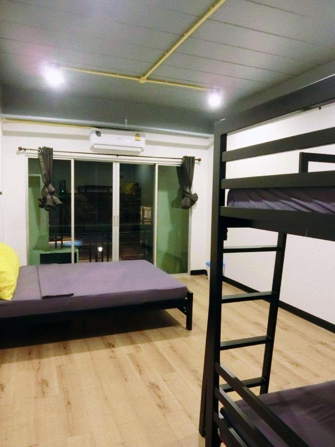 Bed Suvarnabhumi Hostel Bangkok