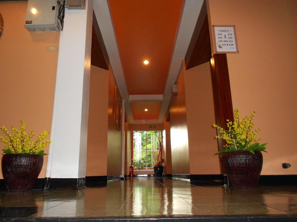 B.s. Court Sathorn