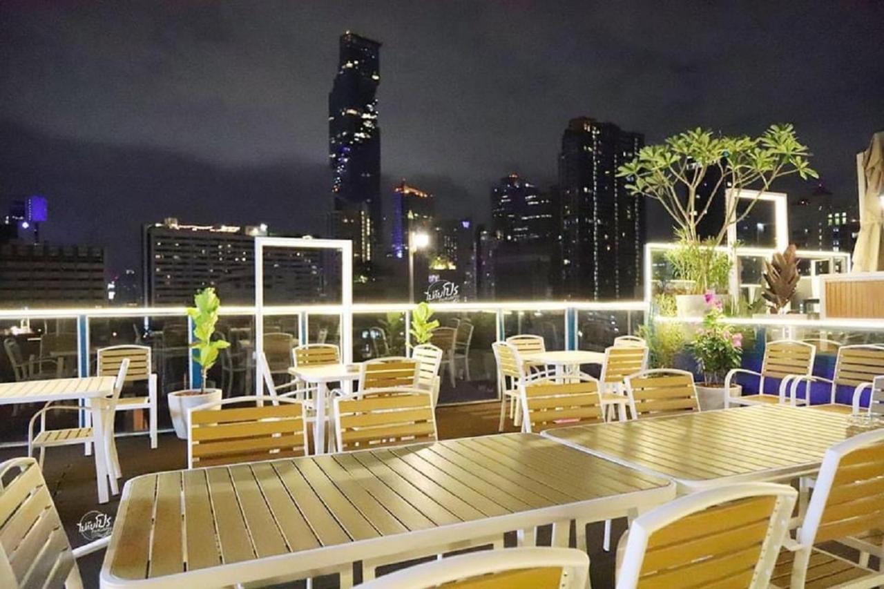 Sapphire Silom Hotel