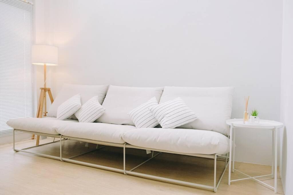 Apartment 820house - Entire Floor 4 Beds Bangkok