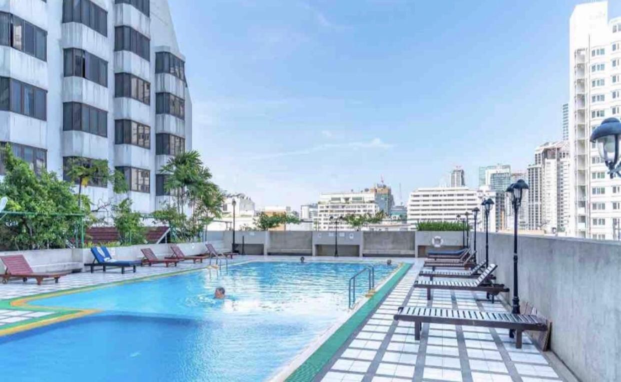 Omnitower Two Bedroom Cozy Apartment Bangkok