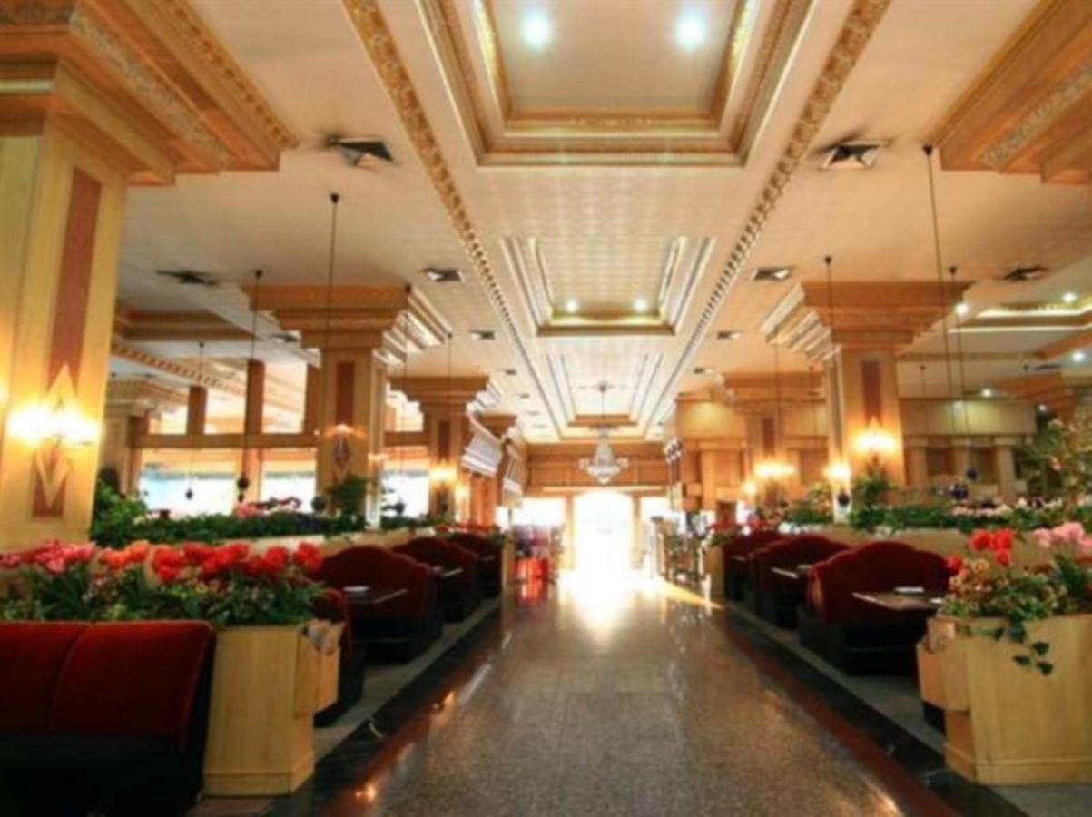 13 Coins Airport Ngam Wong Wan - Domestic Hotel Bangkok