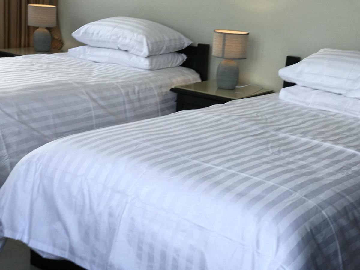 Omnitower Two Bedroom Cozy Apartment