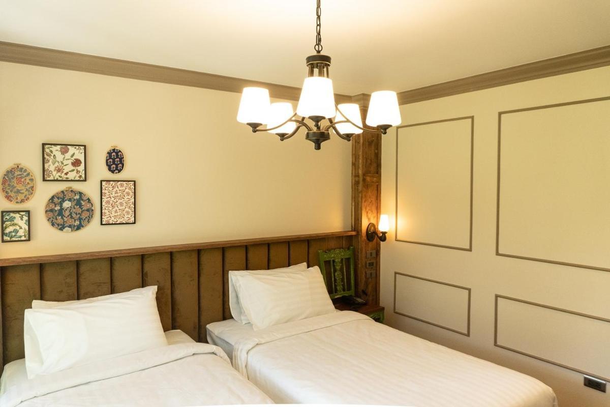 Tints Of Blue Hotel 3*