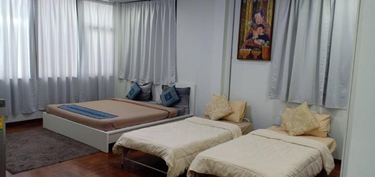 Casa de hóspedes Sriyanar Place *