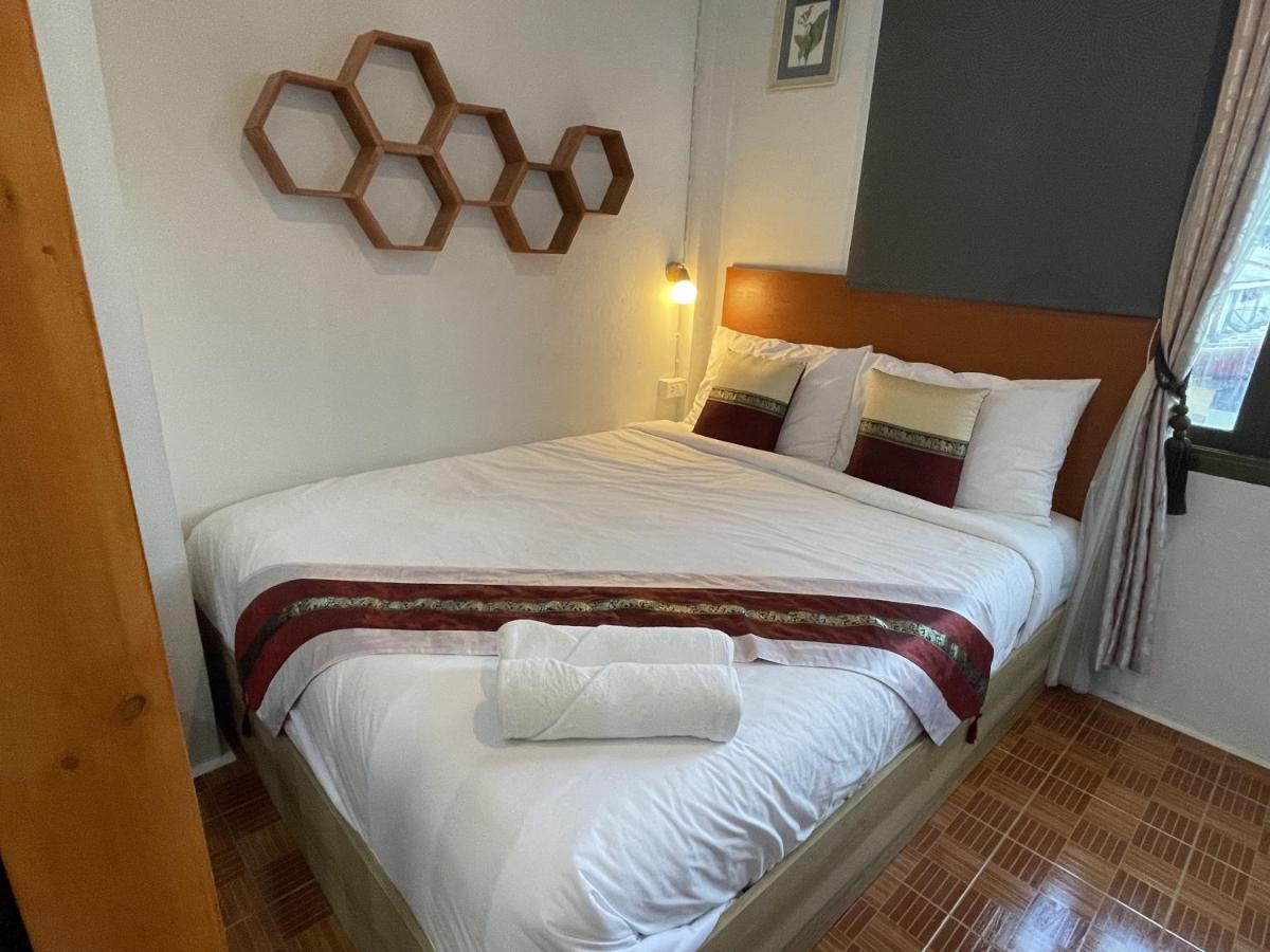 Acozyposhtel 4*
