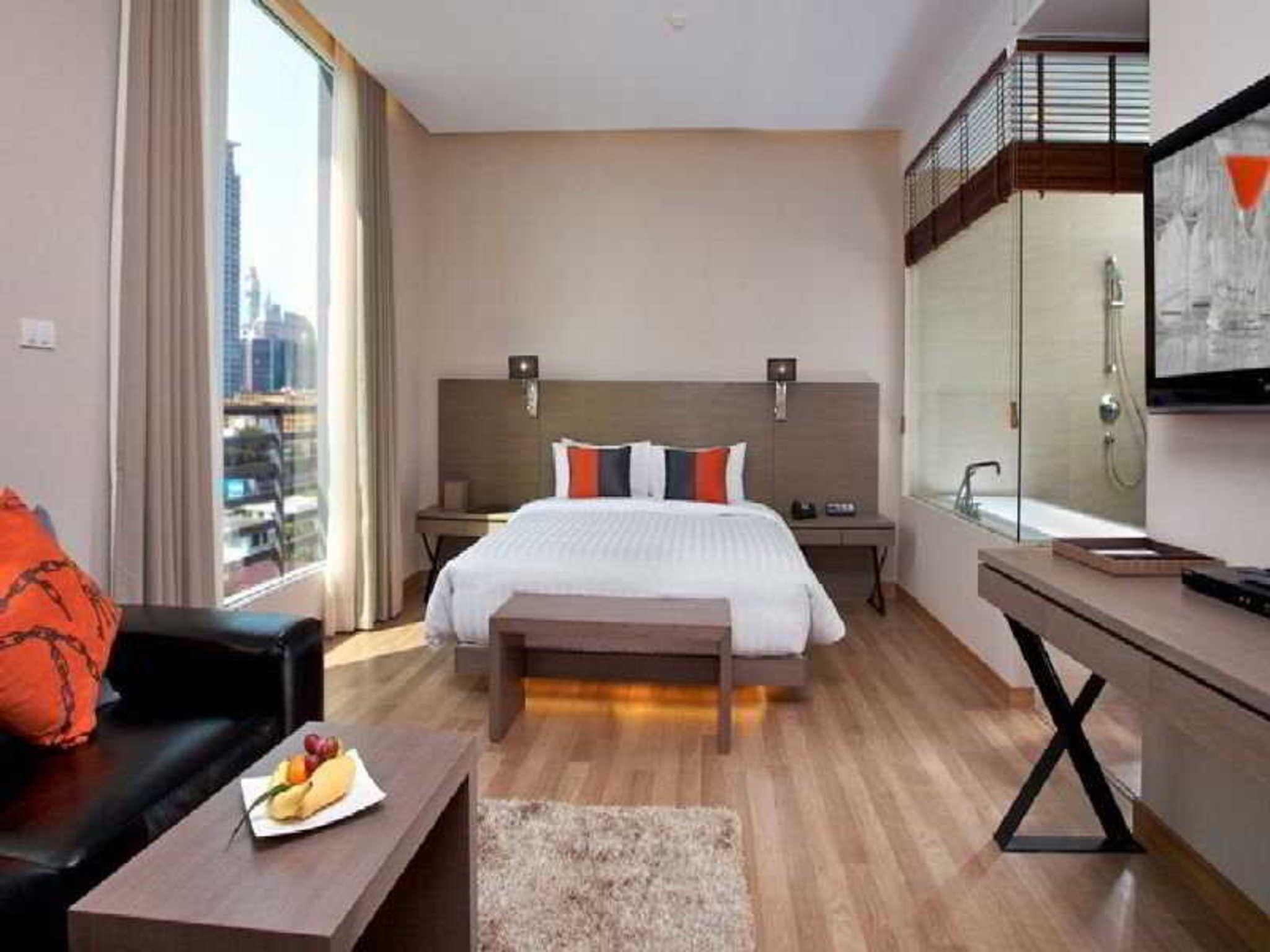 Solo, Sukhumvit 2, - Sha Extra Hotel
