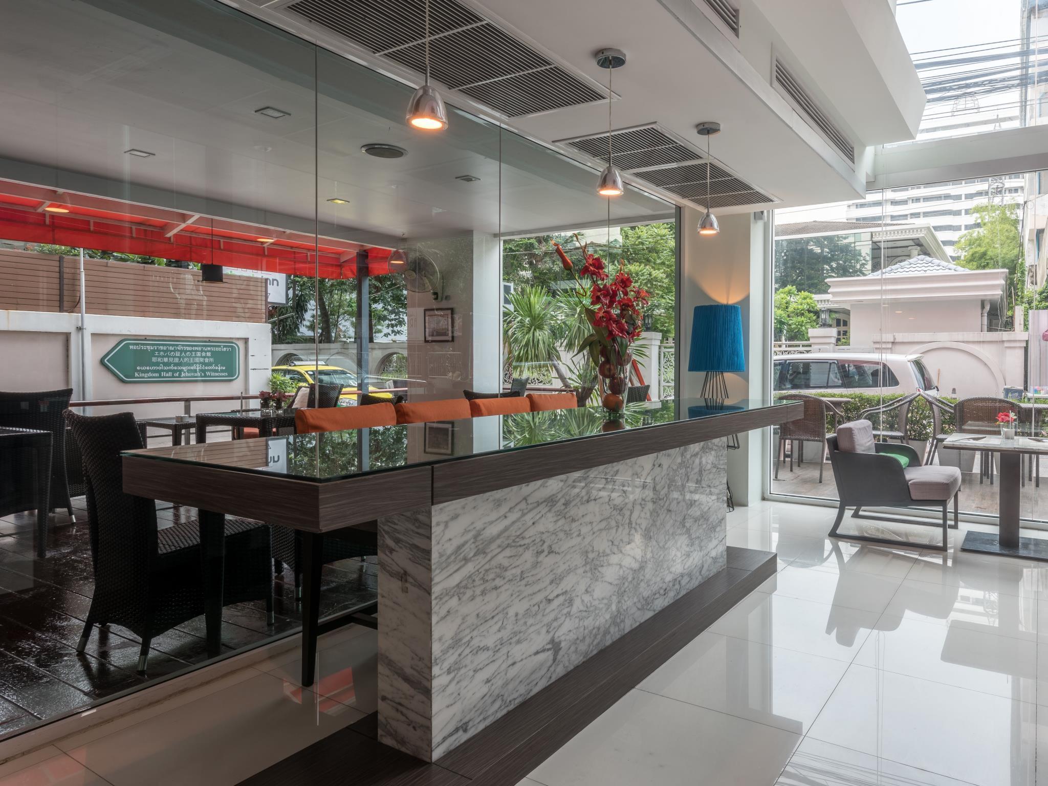 Solo, Sukhumvit 2, - Sha Extra Hotel