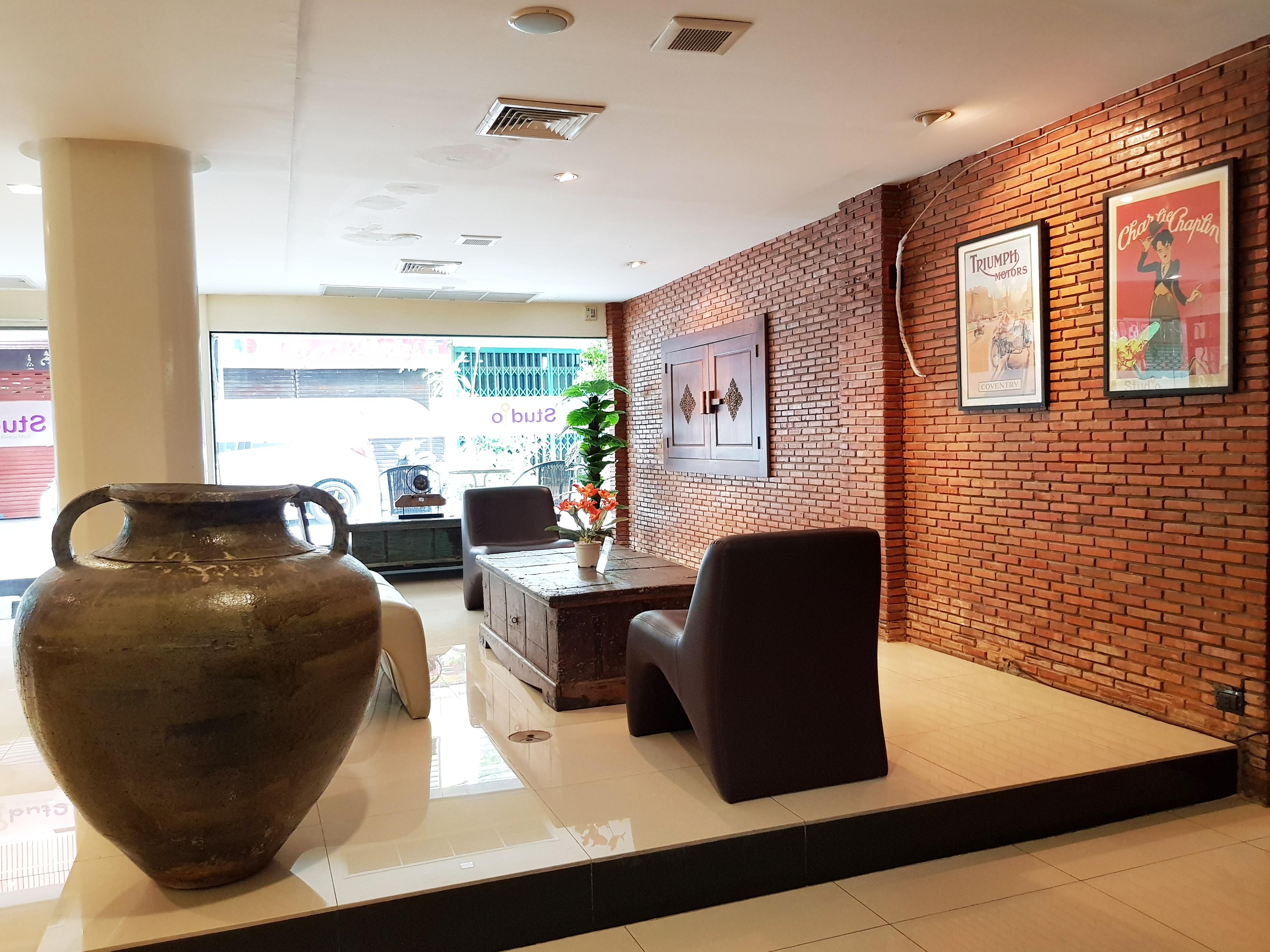 Sukhumvit 18 By Icheck Apartment *