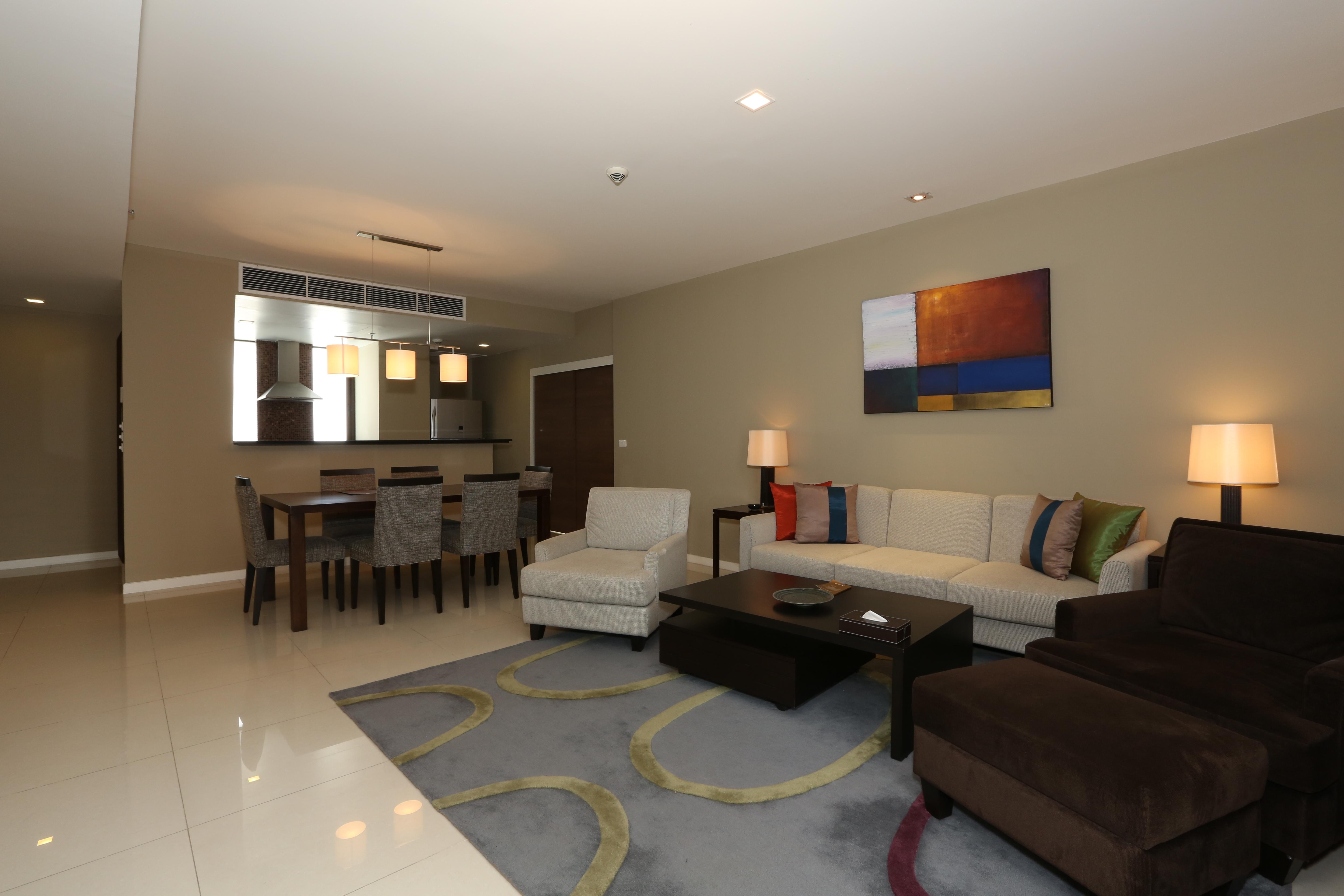 Bangna Pride & Hotel Banguecoque