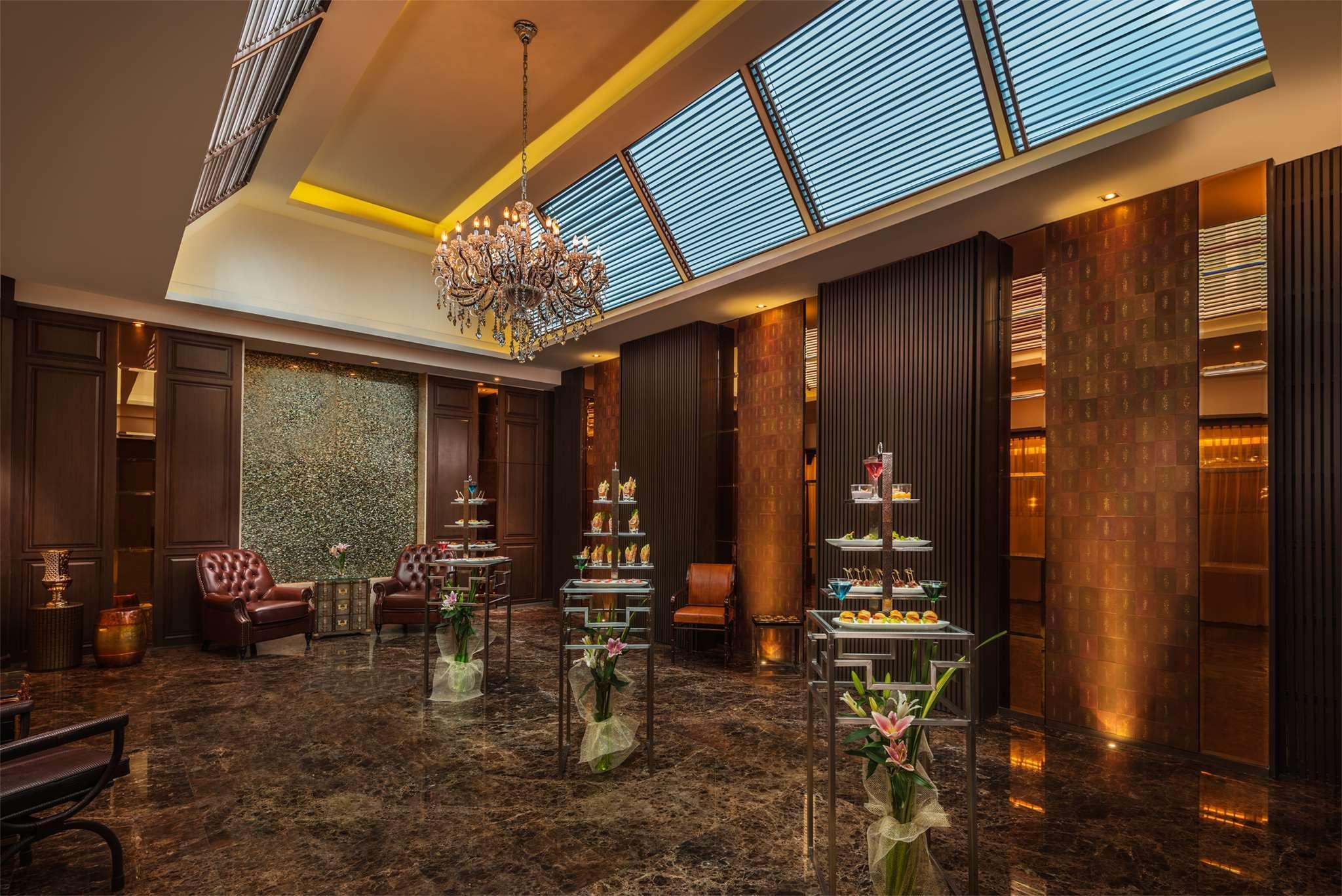 Radisson Sukhumvit Hotel 4*