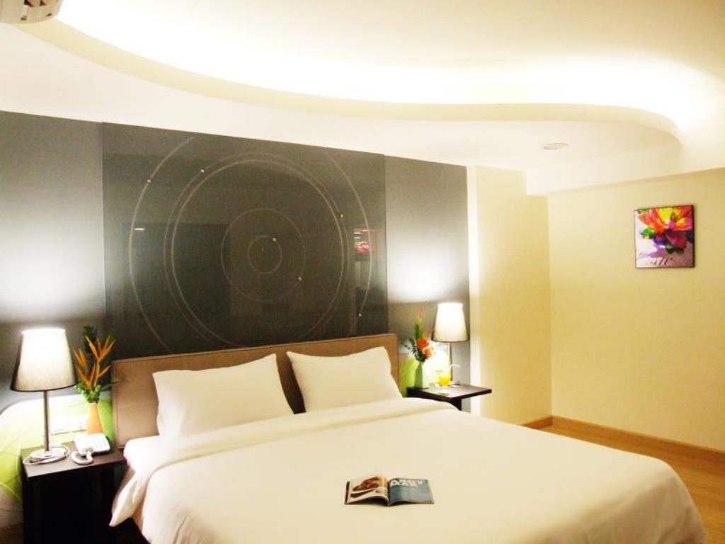 Grand Tower Sathorn 4*