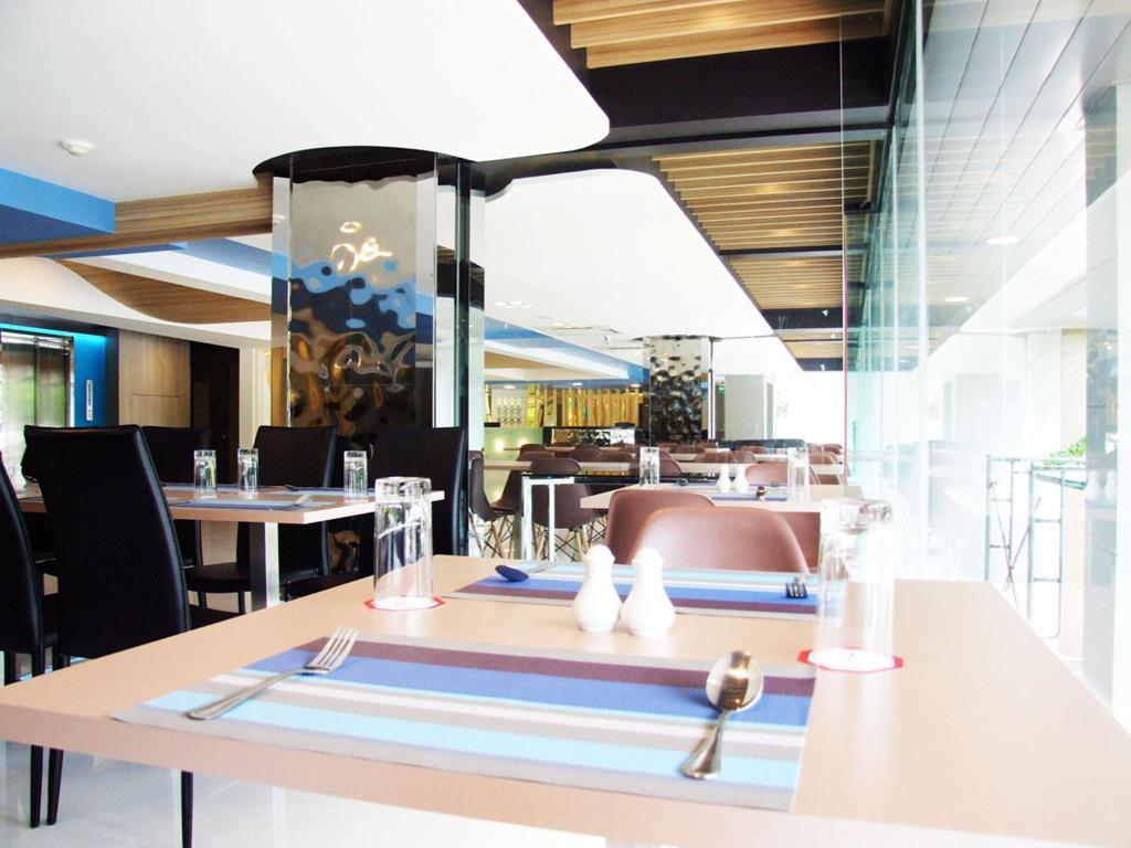 Grand Tower Sathorn Hotel Banguecoque