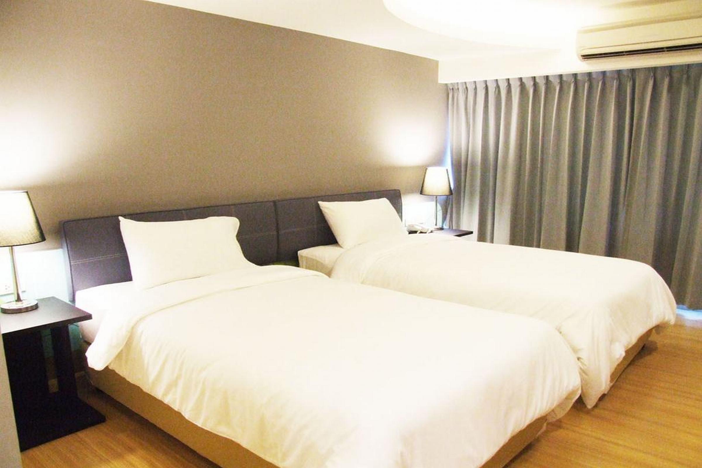 Grand Tower Sathorn Hotel