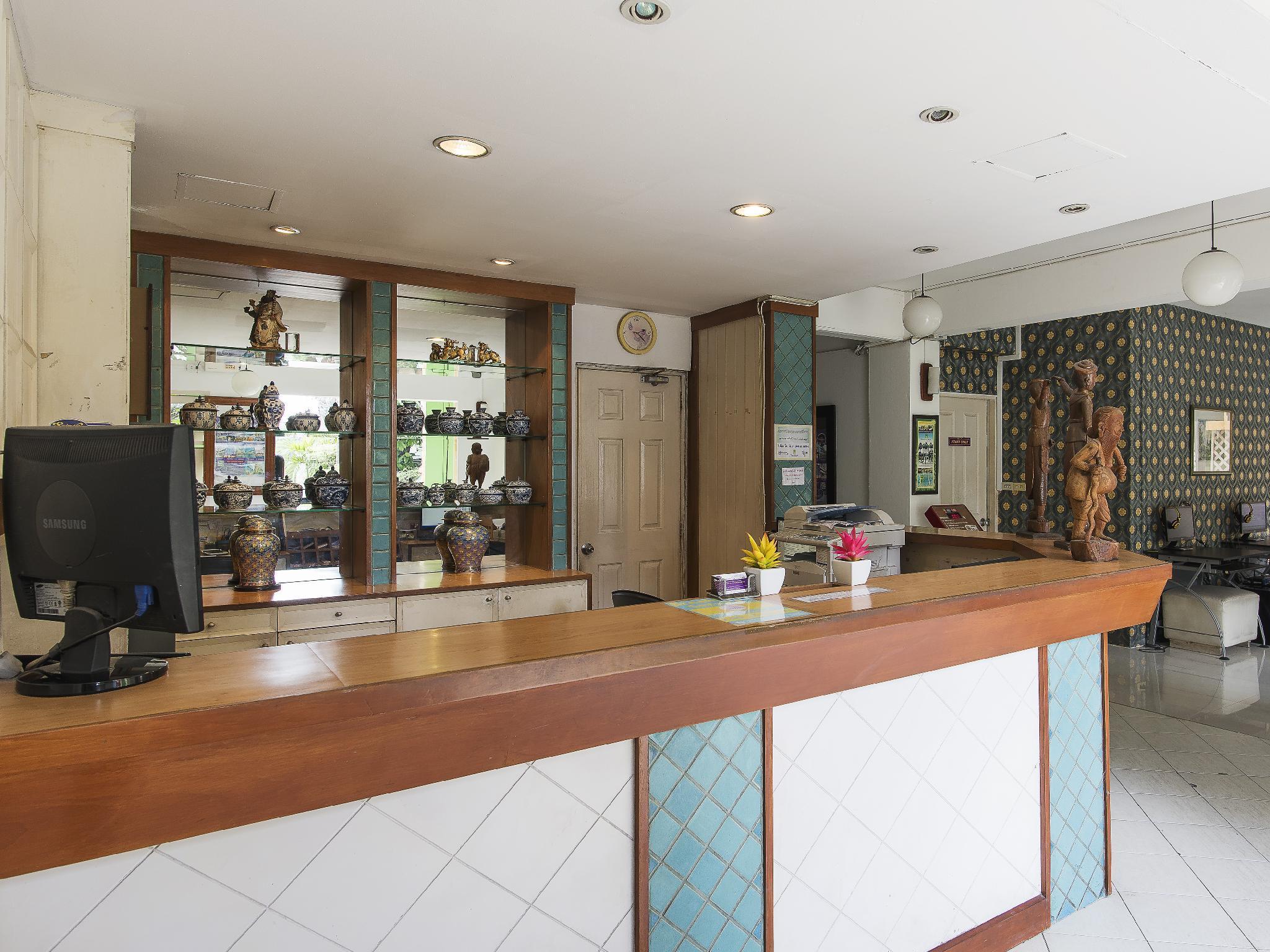 Sawasdee Sukhumvit Hotel