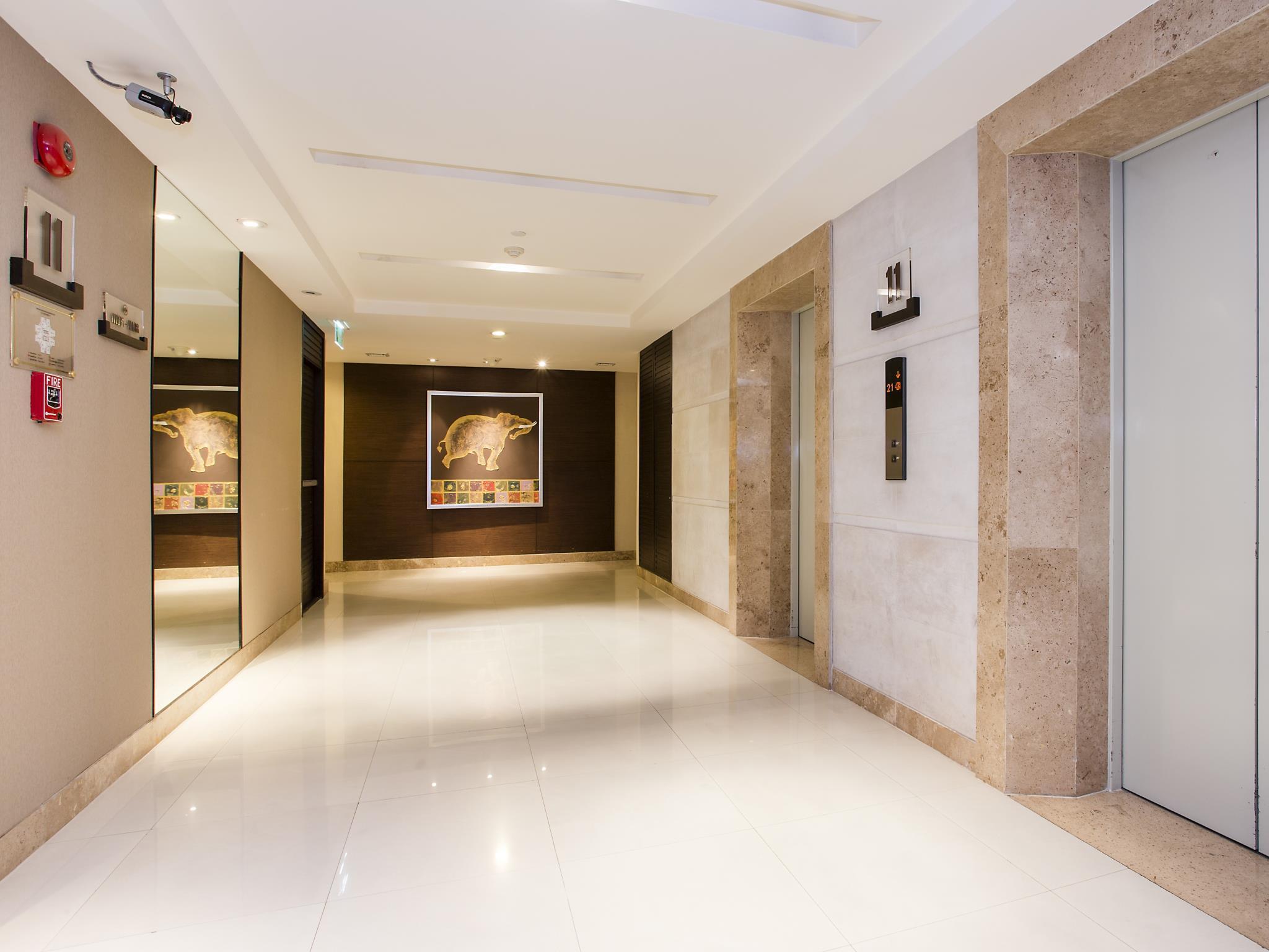 Hotel The Narathiwas & Sathorn 4*