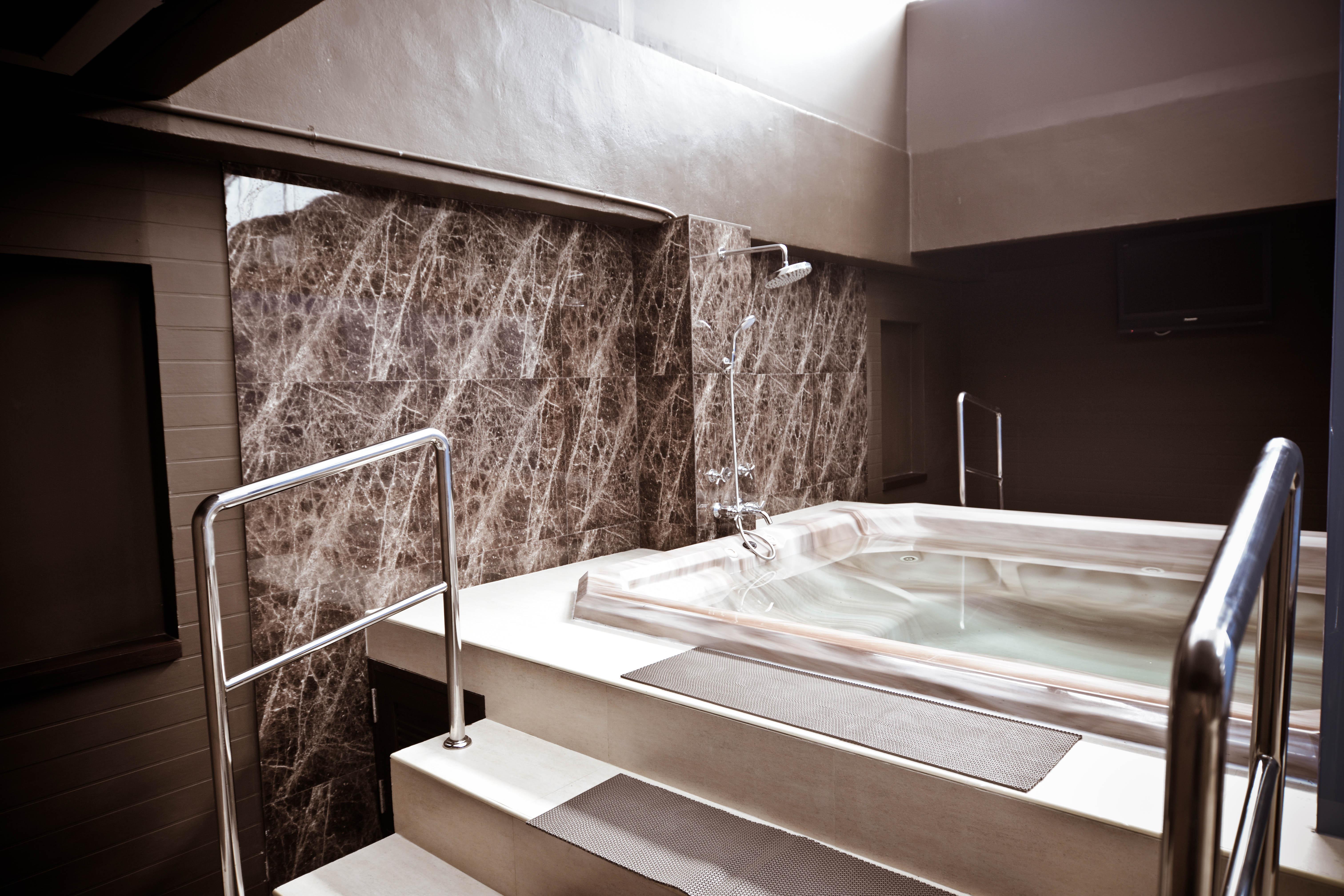 S15 Sukhumvit Hotel 4*