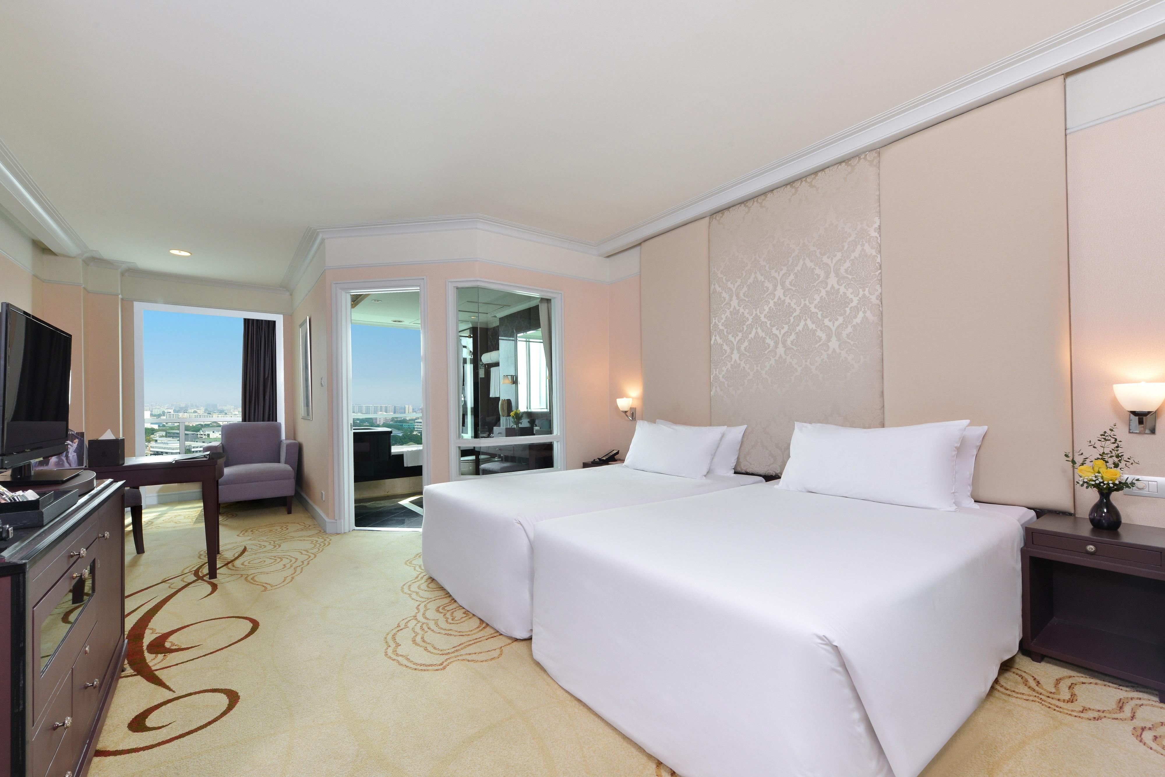 Hotel Miracle Grand Convention