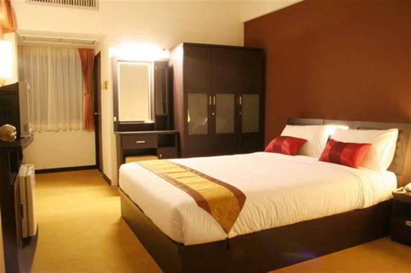 Baiyoke Boutique Hotel 3*