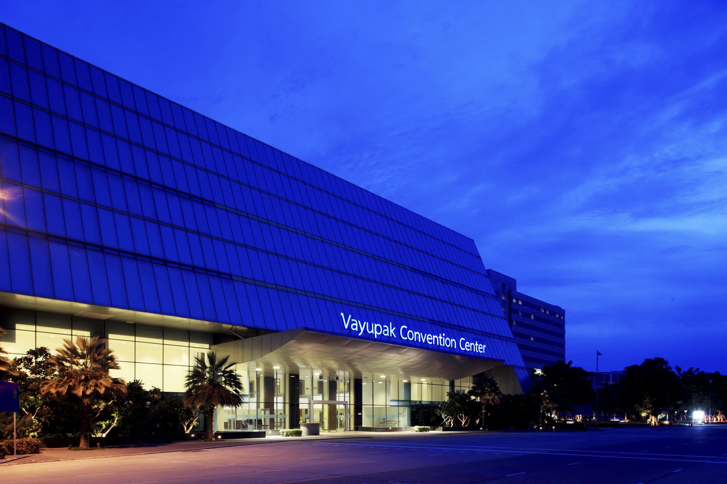 Centara Life Government Complex & Convention Centre Chaeng Watthana
