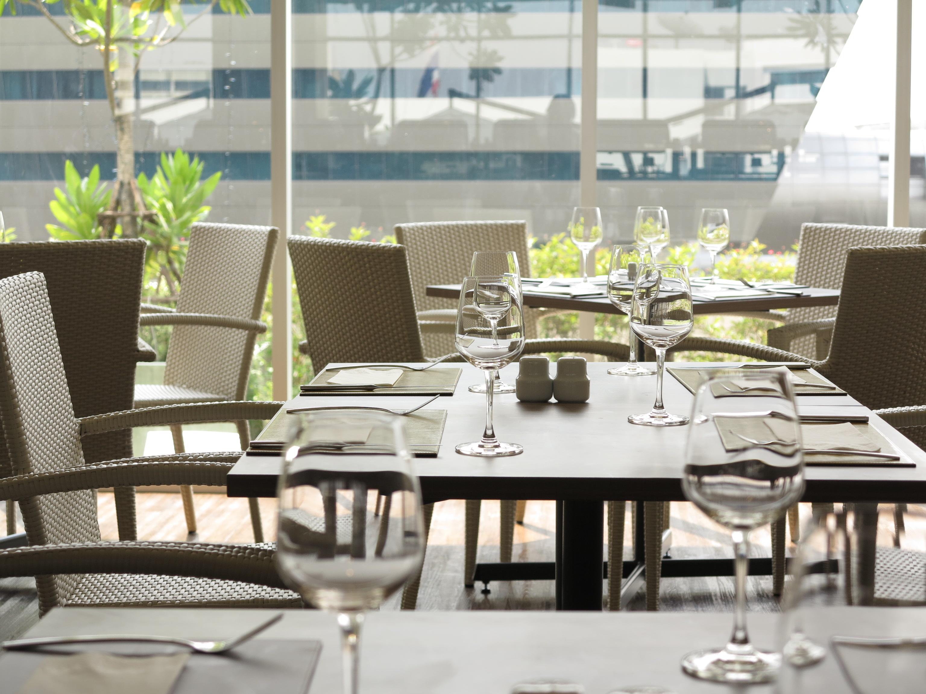 Centara Life Government Complex & Convention Centre Chaeng Watthana Hotel Banguecoque